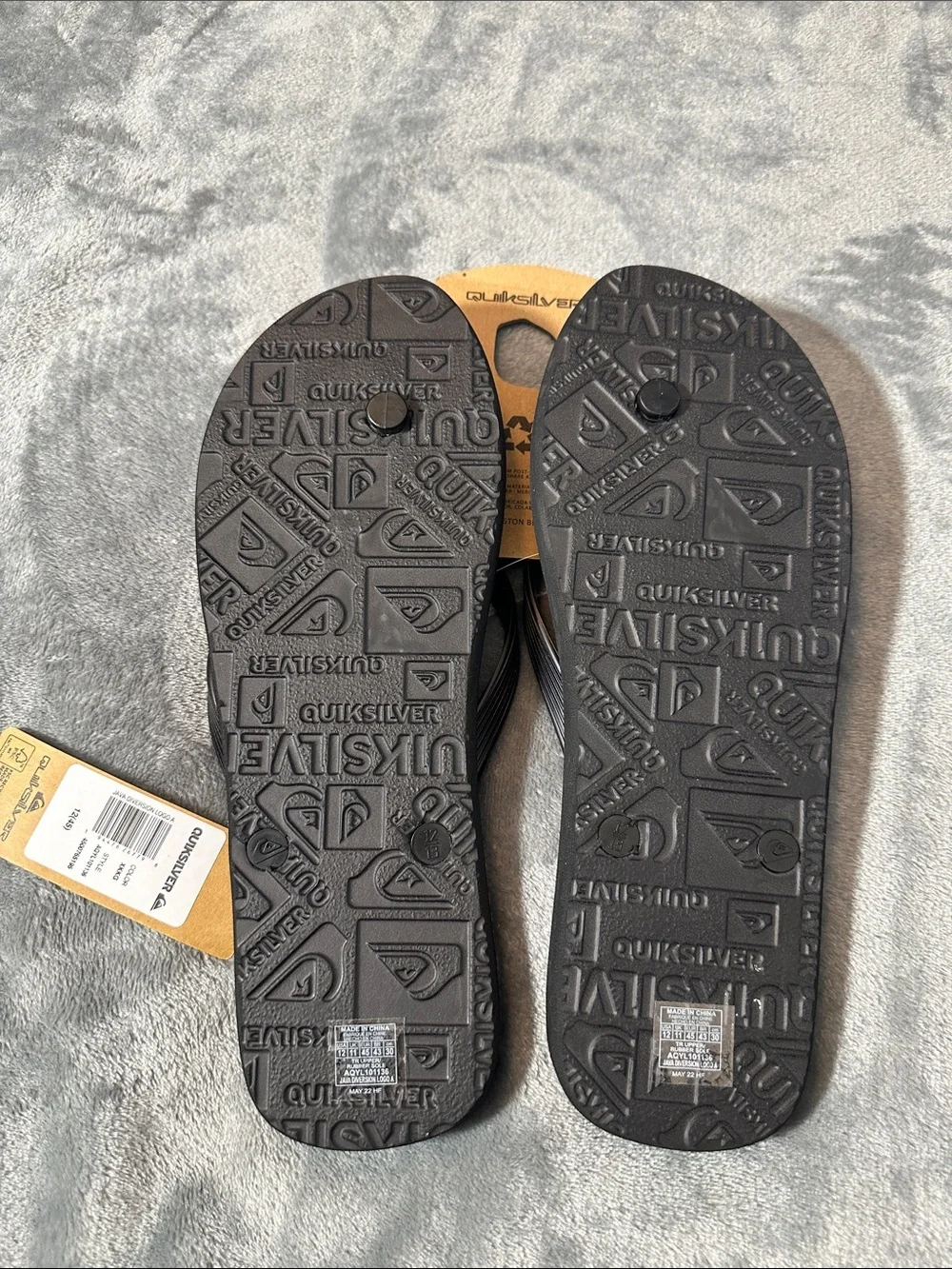 NWTS Men’s Quiksilver Black Flip Flops w/Neon Green Logo Accents Sz 12